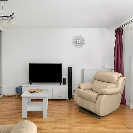Halszki Homely By Bookinghost Apartment *