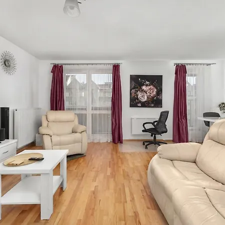 Halszki Homely By Bookinghost Apartment